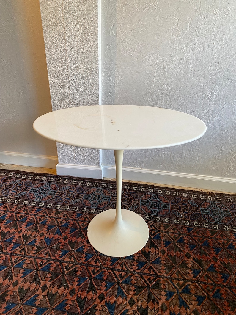 Knoll Eero Saarinen Tulip Side Table - Thumbnail 2