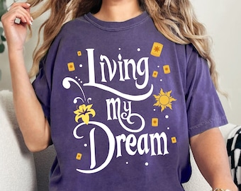 Retro Tangled Lantern Living My Dream Comfort Colors Shirt, Vintage  Rapunzel Princess T-shirt, 2024 Family Trip, Birthday Gift