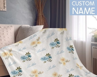 Coperta per bambini personalizzata, coperta di fiori gialli e blu, coperta floreale per l'asilo nido, coperta per bambini personalizzata, regalo per la doccia per bambini, regalo personalizzato