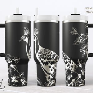 Adesivo per bicchiere con pavone e ibisco (SVG), file ottimizzato per nodi di incisione laser con motivi botanici esotici.