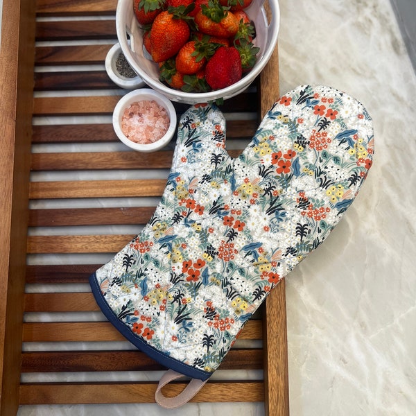 Handmade Oven Mitt, floral oven mitt, kitchen decor, feminine kitchen, quilted oven mitt, large oven mitt, rifle paper co. oven mitt