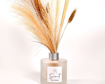 Floral Diffuser| Reed Diffuser | Diffuser | Gift | Amber Glass | Frosted Glass | Scent | Pampas | Bunny Tail | Wheat