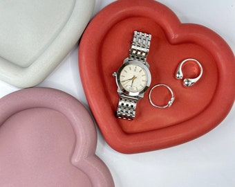 Heart Tray| Valentines Day Tray| Valentines Day Gift| Cement Heart Plate| Heart Shaped Jewelry Storage Plate| Heart Shaped Tray