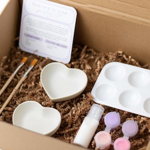 Valentines Painting Kit| Couple Date Night Box for Two| Valentines Gift Box| Gift for Couples| Sip and Paint Box| Painting Kit Gift Box
