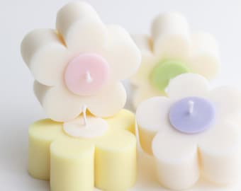 Retro Flower Candle| Groovy Flower Candle| Daisy Flower Candle| Summer Spring Home Decor| Flower Shaped Candle| Aesthetic Decorative Candle
