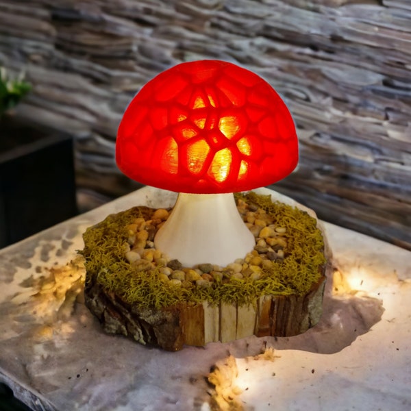 Voronoi Pilzlampe, Nachtlicht, Mushroom lamp auf Echtholzsockel mit Lichterkette