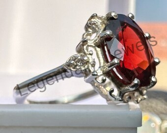 Anillo de granate rojo ovalado natural Anillo de promesa de compromiso de piedras preciosas de plata de ley para mujeres Regalo de cumpleaños de aniversario de piedra de nacimiento de enero para ella