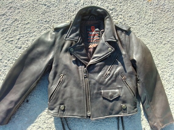 Perfecto chevignon pintado a mano Etsy Espana