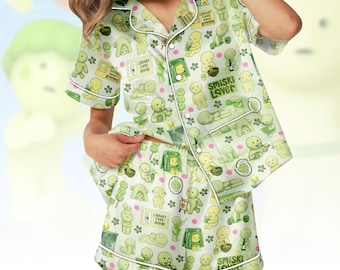 Set pigiama corto in raso Smiski Lover, pigiama in raso Smiski, set pigiama corto Pop Mart carino, pigiama verde Kawaii Smiski, regalo per fan di Smiski