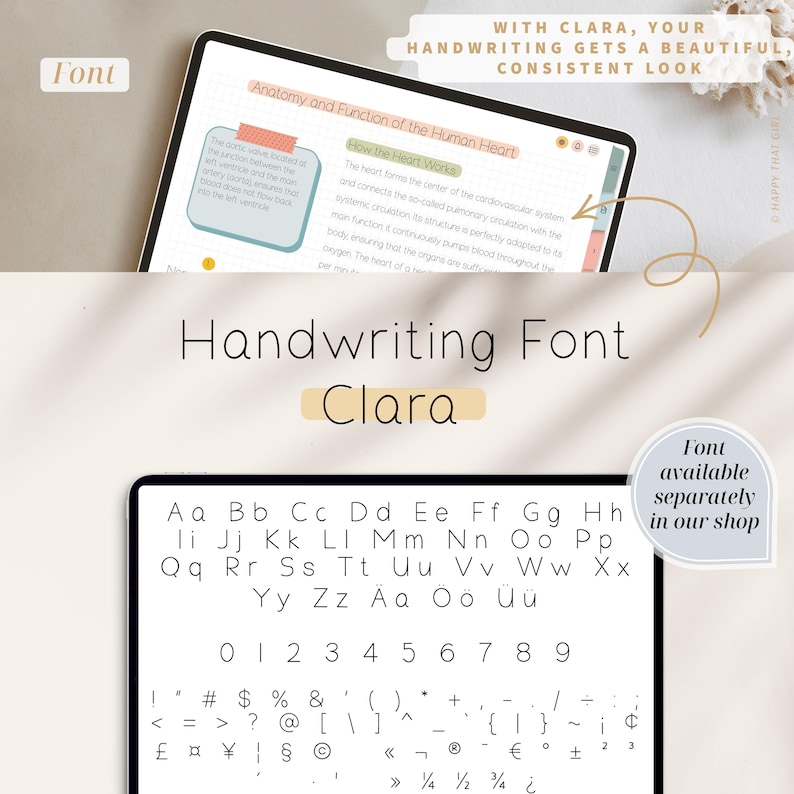 Pode incluir: Um tablet digital exibe a fonte manuscrita "Clara". A imagem mostra o alfabeto, os n&uacute;meros e os s&iacute;mbolos da fonte. O texto "Handwriting Font Clara" &eacute; exibido em destaque. A imagem tamb&eacute;m inclui o texto "Font available separately in our shop."
