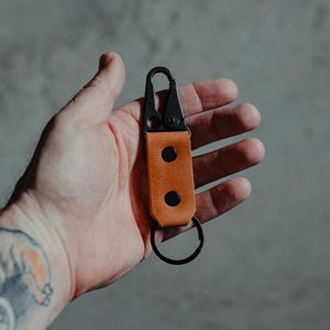 The Jackrabbit - Handmade Leather Key Clip - Chamois Rust Color