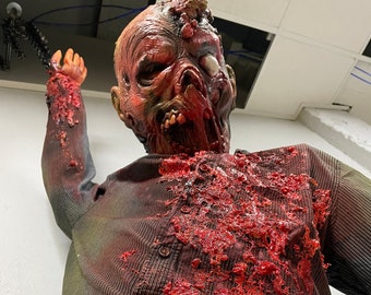 Moving Animatronic life size bust figure "Zombie with guts", horror props for haunted house, horror prop, halloween props, interactive