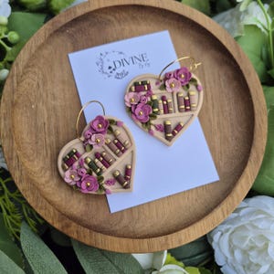 Orecchini a forma di libro in argilla: orecchini pendenti a forma di libreria floreale