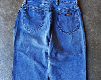 30x32 Vintage 70s Wrangler Cowgirl High Waist Jeans Womens Size 16 Misses Medium Wash Denim Made in USA 100% Cotton
