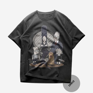 Camiseta temática de Halloween de Los Simpson / Camiseta familiar de Los Simpson / Camiseta de dibujos animados de comedia de situación personalizada / Camiseta de algodón pesado unisex con gráfico de natación para adultos