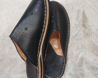Babuchas de cuero hechas a mano / Zapatillas marroquíes con forro de piel de oveja