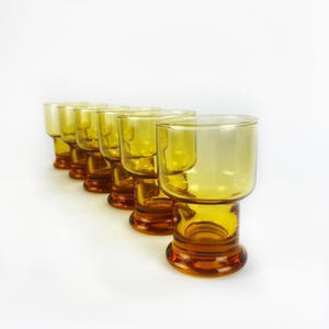 Vintage MCM Crown Crystal Kaaru borrelglaasjes uit Nieuw-Zeeland X 6 I retro amberglas kleine bekers I vintage cadeau I decoratie barwagen