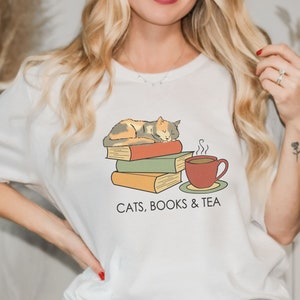 Book lover t-shirt, book lover gift, bookworm, book t-shirt, teacher gift, vintage shirt, cat shirt