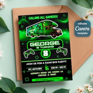 Könnte beinhalten: Grüne und schwarze Geburtstagseinladung mit einem grünen Spielbus, einem Videospielcontroller und dem Text "Calling all gamers!"  "George wird 8" und "Schließen Sie sich uns zu einer Spielbus-Party an!"