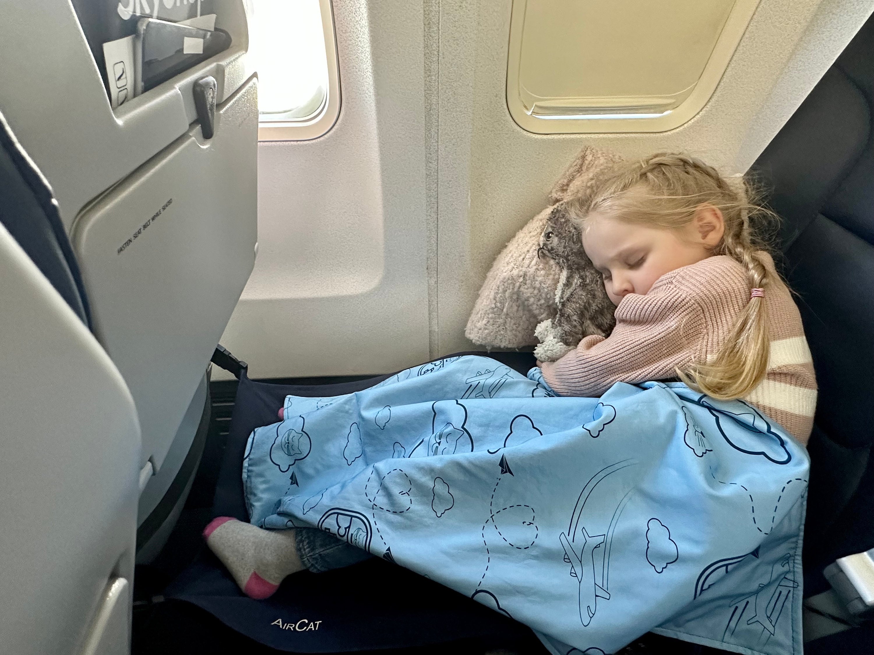 Child Airplane Seat Extenders  Sleep Devices & Toddler Airplane Beds for  Flights