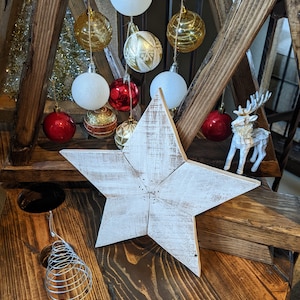 Wood Star Christmas Tree Topper - Rustic Reclaimed Wood Farmhouse Style - Handmade with Coil - 11 inches