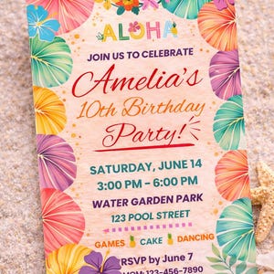 Puede incluir: Un letrero de madera rústica con el texto "Welcome to our home" en letras blancas. El letrero presenta un acabado envejecido y un diseño sencillo y acogedor, ideal para un porche o entrada.