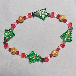 Christmas Tree Beaded Bracelet with Silver Star & Gold, Red, White Glass Beads - 8.5 Inch Holiday Jewelry Gift