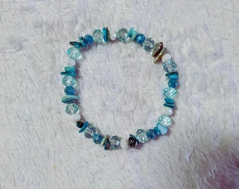 Pulsera de cuentas de piedra azul: joyería elástica bohemia hecha a mano con cuentas de vidrio