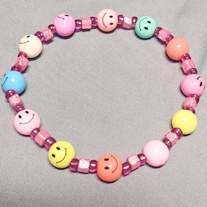 Rainbow Smiley Face Beaded Bracelet - 8.5&#39;&#39; Acrylic & Glass Beads, Cute Pink Pastel Gift, Trendy Colorful Stretch Bracelet