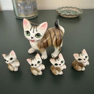 G Novelty Company “Nov Co” Vintage Cat and  Kittens, 1950s cat figurines, gifts for cat lovers, mid century cat, Made in Japan
