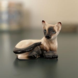 Enesco Siamese Cat Figurine, 1960s, Made in Korea,  mid century decor, Vintage Cat Memorabilia