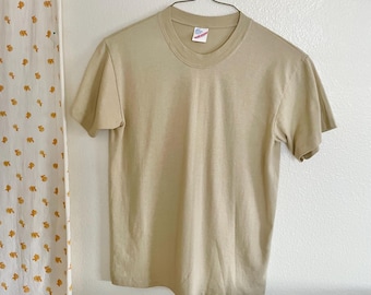 Vintage 80s Beige Duke Athletic T-Shirt – Made in USA – Single Stitch Neutral Basic Tee – Medium