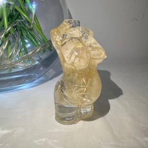 Rzeźba w ciąży | ręcznie robiona figurka ciążowa | kobiece ciało kobiety | baby shower | położna położnik | matka dziecko | sztuka bogini | prezent dekoracyjny