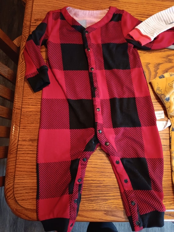 3 Baby Boy Pajamas and Bib Pet Free smoke Free Size 12 Month to 3T but They Run Small. 12 Mo Red black Carter s Sleeper Ideal for 4 6 Month Etsy UK