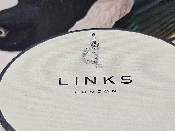 Stunning Links of London Alphabet Letter Q Charm Sterling Silver Pave Diamonds Stamped Hallmarked s925 Immaculate Condition