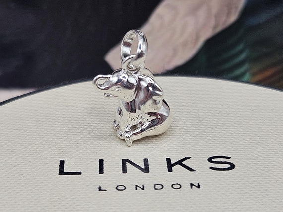 Gorgeous Links of London Sitting Elephant Charm Sterling Silver Stamped S925 NEW Condition Etsy Canada