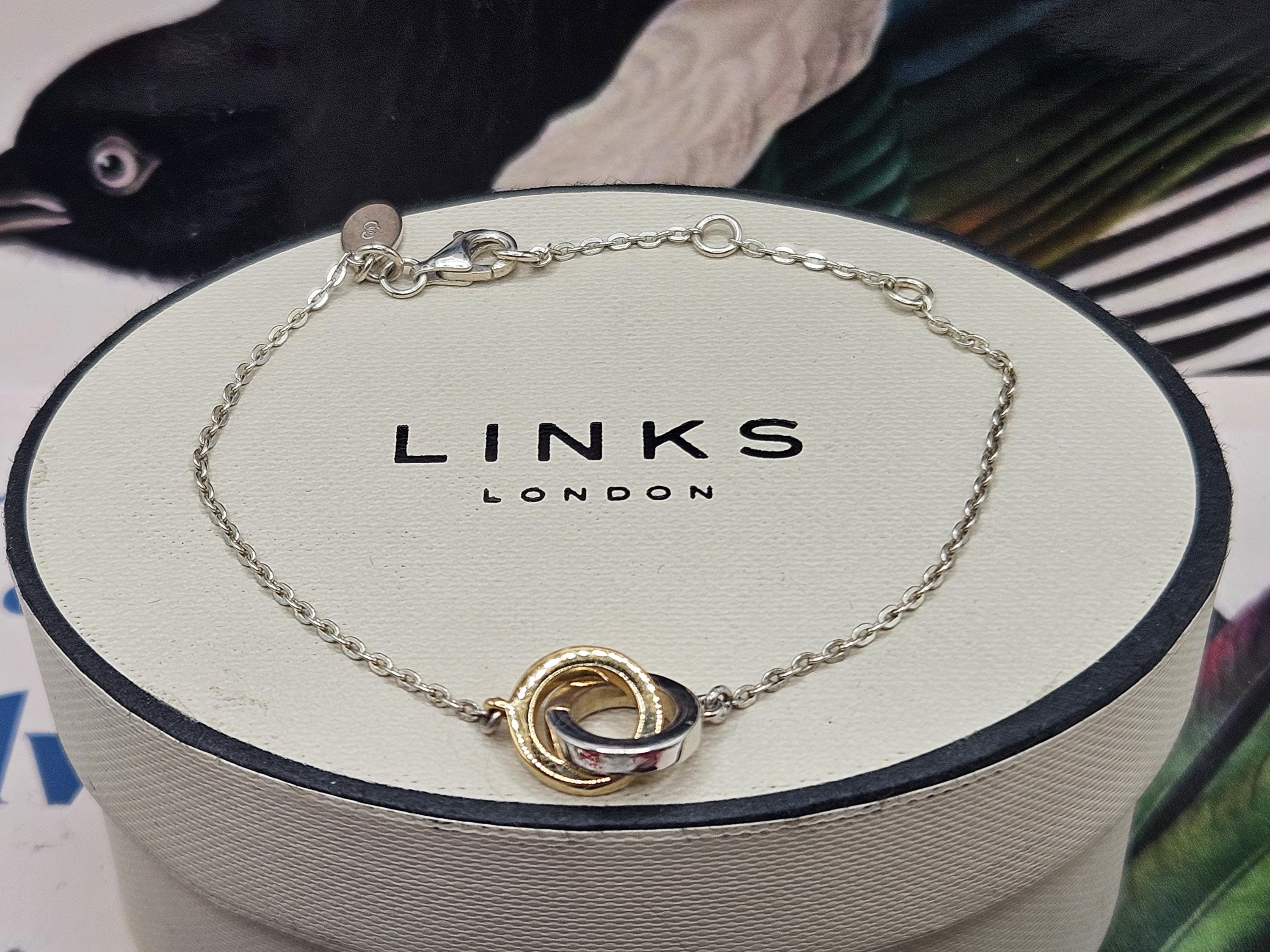 Links of London Sterling Silver and 18k Gold Vermeil Interlocking Rings Bracelet, 18.5cms, Stamped, S925, Superb Condition - Etsy Links of London Sterling Silver and 18k Gold Vermeil Interlocking Rings Bracelet, 18.5cms, Stamped, S925, Superb Condition - Etsy