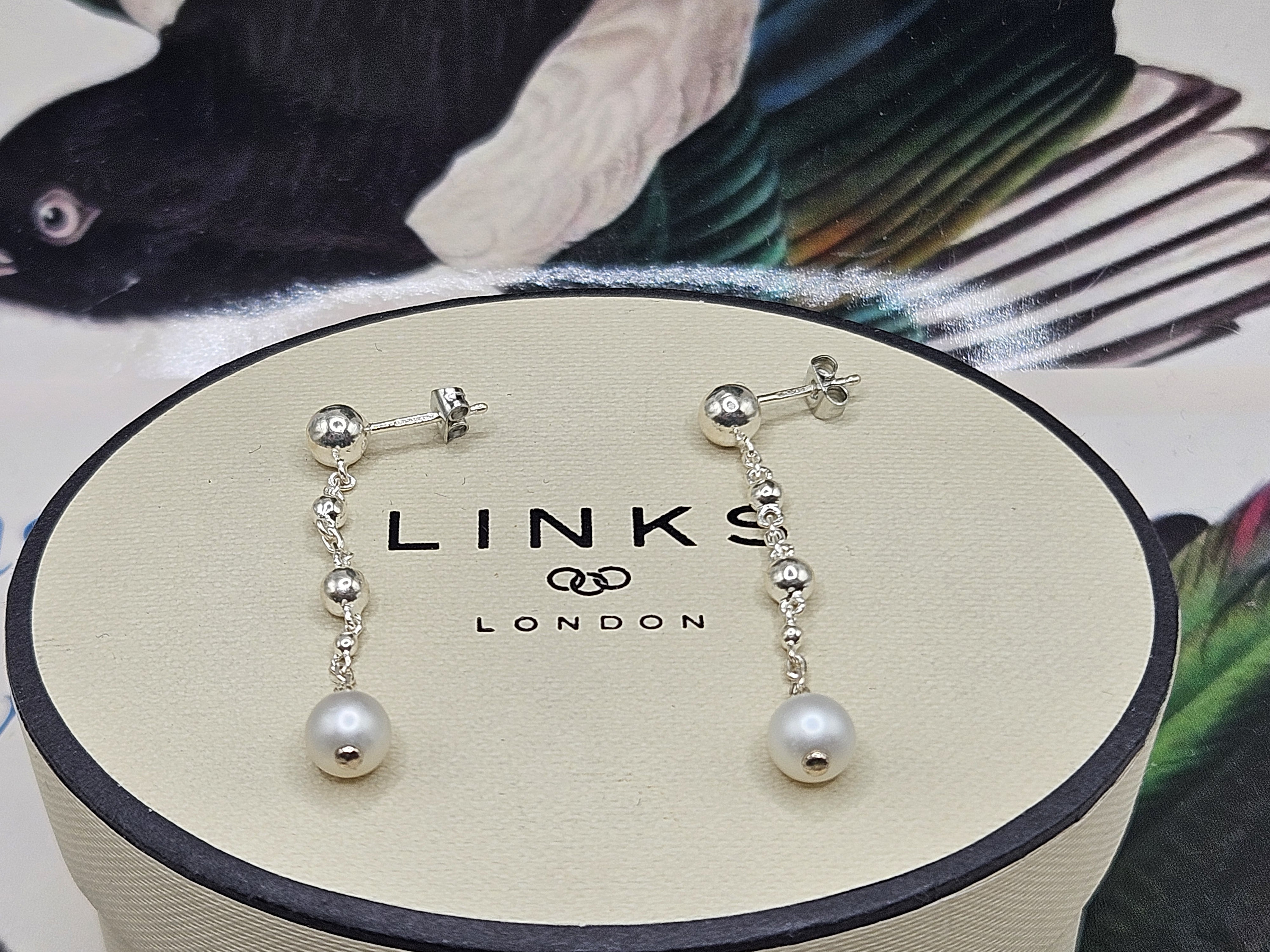 Fabulous Links of London Effervescence Pearl Stiletto Earrings