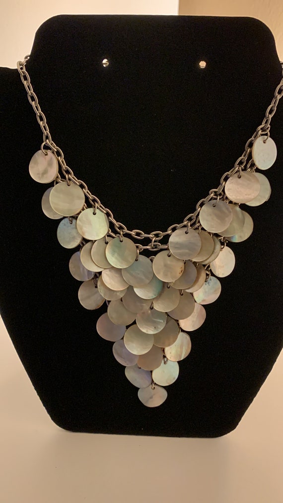 Necklace | French | Silver chain | Shell