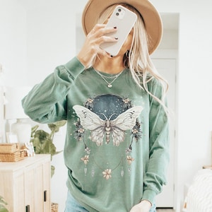 Vintage Boho Dreamy Luna Moth Long Sleeve Tshirt Celestial Charms Lunar White Moth Sweater Moon Stars Botanical Floral Star Top Light Sweat