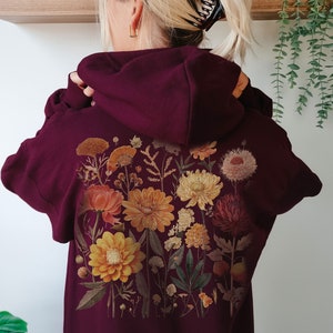 Retro Boho Fall Pressed Flowers Hoodie Vintage Floral Autumn Leaf Sweater Botanical Cottagecore Shirt Aesthetic Green Witch Graphic Hoodies