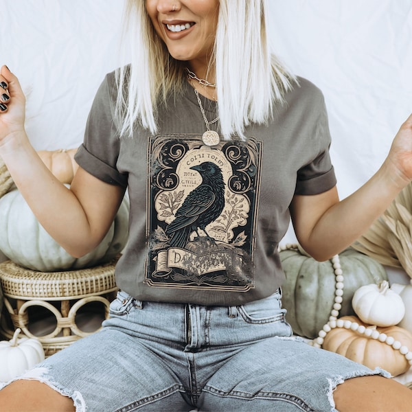 Gothic Raven Extra Light T-Shirt Crow Celestial Tarot Card Shirt Goth Bird Animal Tee Witchy Graphic Witchcraft Dark Academia Top Streetwear