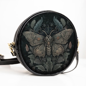 Vintage Gothic Moth Round Messenger Bag Dark Academia Leafs Nature Shoulder Purse Dark Cottagecore Butterfly Crossbody Bag Gift Idea Animal