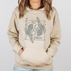 Thoughtful Birthday Gift Boho Zodiac Sign Pisces Hoodie Meaningful Bday Star Sign Hooded Sweater Celestial February March Top Him Gifts Her