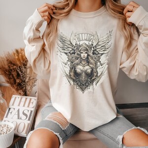 Heroine sweater top