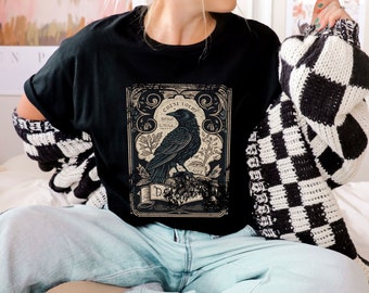 Gothic Raven Extra Light T-Shirt Crow Celestial Tarot Card Shirt Goth Bird Animal Tee Witchy Graphic Witchcraft Dark Academia Top Streetwear