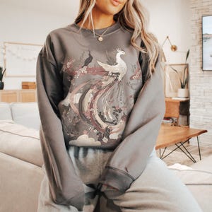 Japanese Phoenix Ash Hoodie Fantasy Beast Immortal Bird Sweatshirt Mystical Vintage Asian Abstract Top Japan Nature Tee Mythology Street Wear Gift Magic Fiction Shirt Ornamental Rebirth