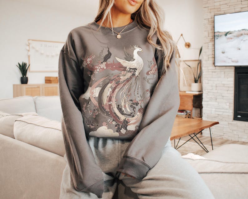 Japanese Phoenix Ash Hoodie Fantasy Beast Immortal Bird Sweatshirt Mystical Vintage Asian Abstract Top Japan Nature Tee Mythology Street Wear Gift Magic Fiction Shirt Ornamental Rebirth