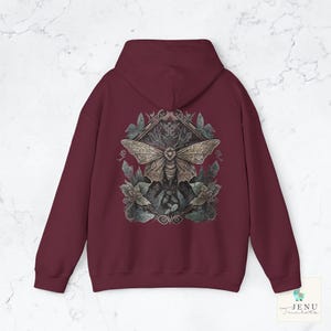 Vintage Moth Hoodie Nature Forest Sweatshirt Cottage Core Hoodie Fairycore Top Goblin Core Street Wear Trendy Woodland Shirt Green Witc Back