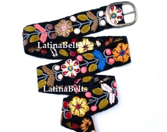 Hand bestickte Gürtel Natürliche schwarze Blumen bunte peruanische bestickte Gürtel Blumen ethnischen Gürtel Boho Gürtel Wolle Geschenke für ihren Blumengürtel